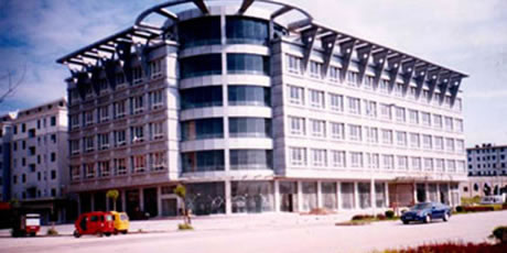 �������Y