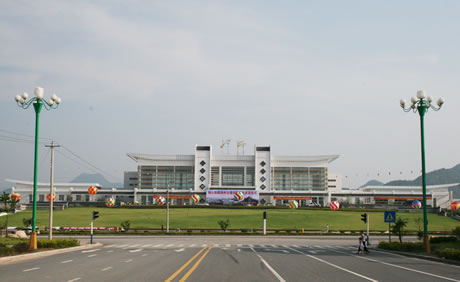 �������Y