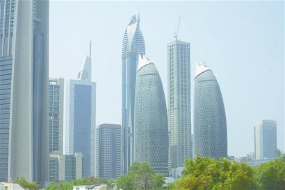 �������Y