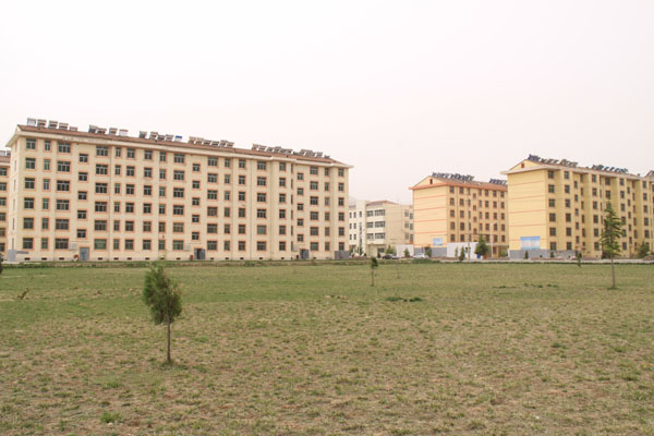 �������Y