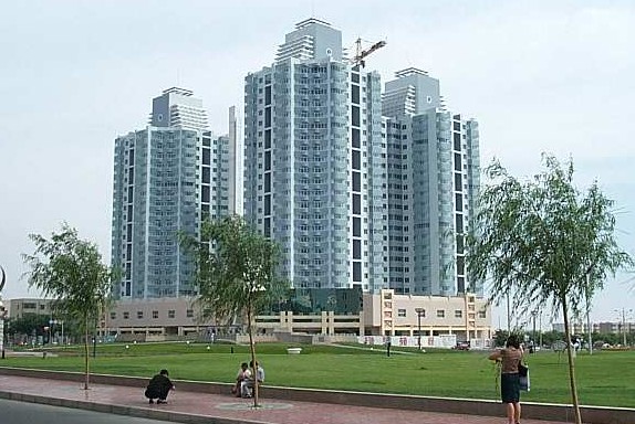 �������Y