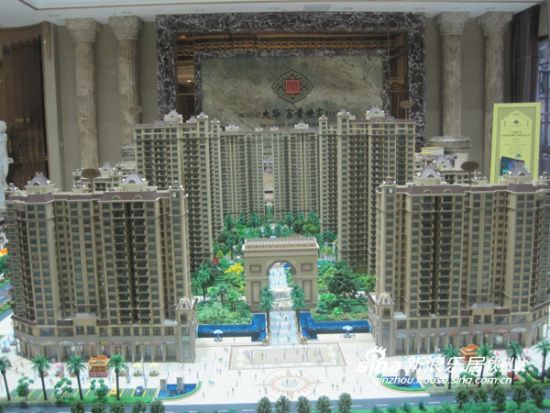 �������Y