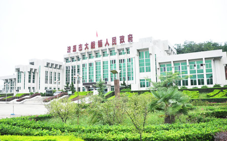 �������Y