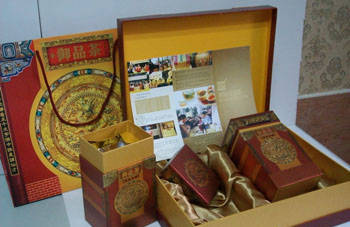 �������Y