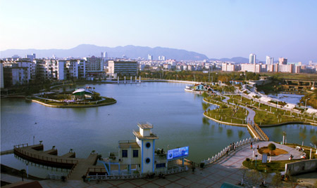 �������Y