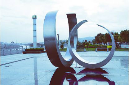 �������Y