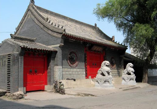 �������Y