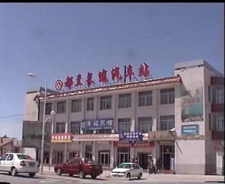 �������Y