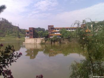 �������Y