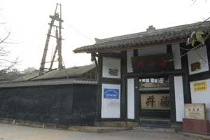 �������Y