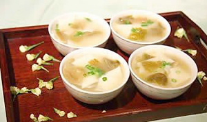 �������Y