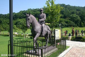 �������Y