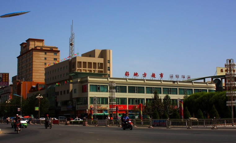 �������Y