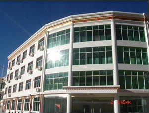 �������Y