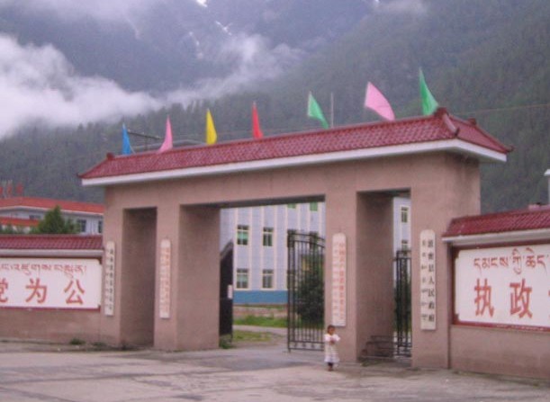 �������Y