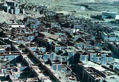 �������Y