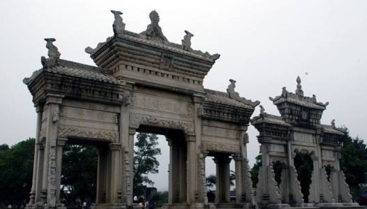 �������Y